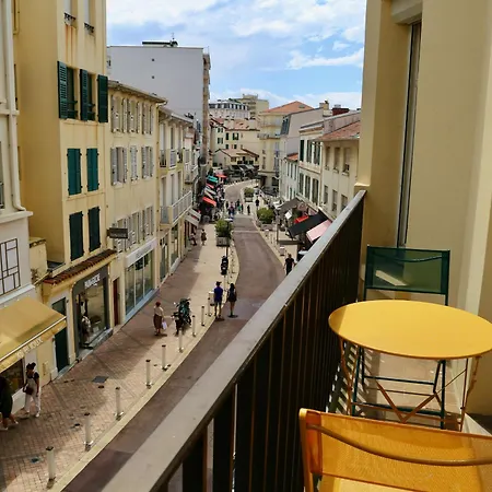 Spacieux Et Renove Au Coeur De Biarritz, A Deux Pas De La Et Des Commerces - Fr-1-239-802 * Μπιαρίτζ