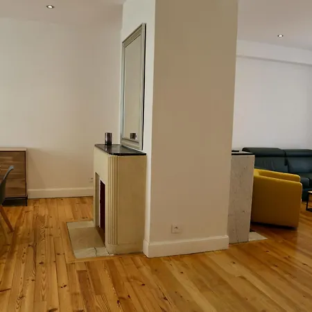 Apartman Spacieux Et Renove Au Coeur De Biarritz, A Deux Pas De La Et Des Commerces - Fr-1-239-802