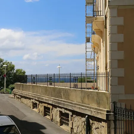 Апартаменты Spacieux Et Renove Au Coeur De Biarritz, A Deux Pas De La Et Des Commerces - Fr-1-239-802 *